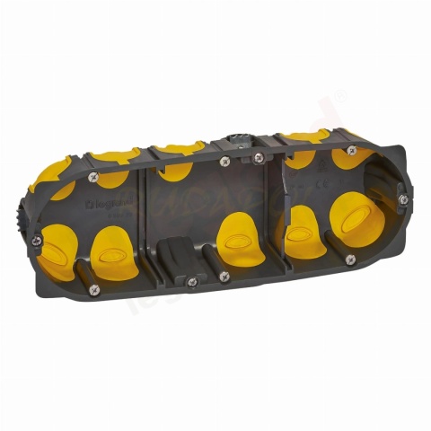 Batibox Puszka potrójna z membraną 40 mm (080023L)