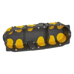 Batibox Puszka potrójna z membraną 50 mm (080033L)