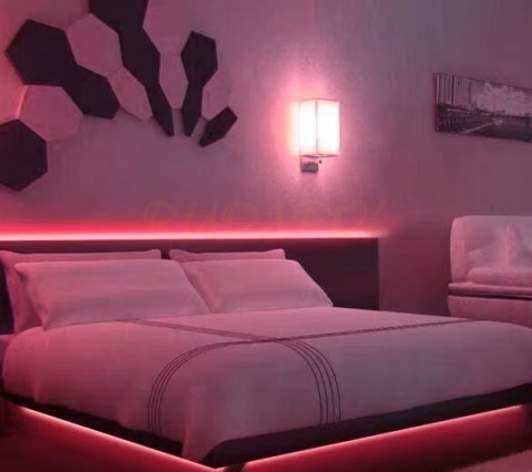 Taśma świetlna LED z 44-klawiszowym pilotem 10m